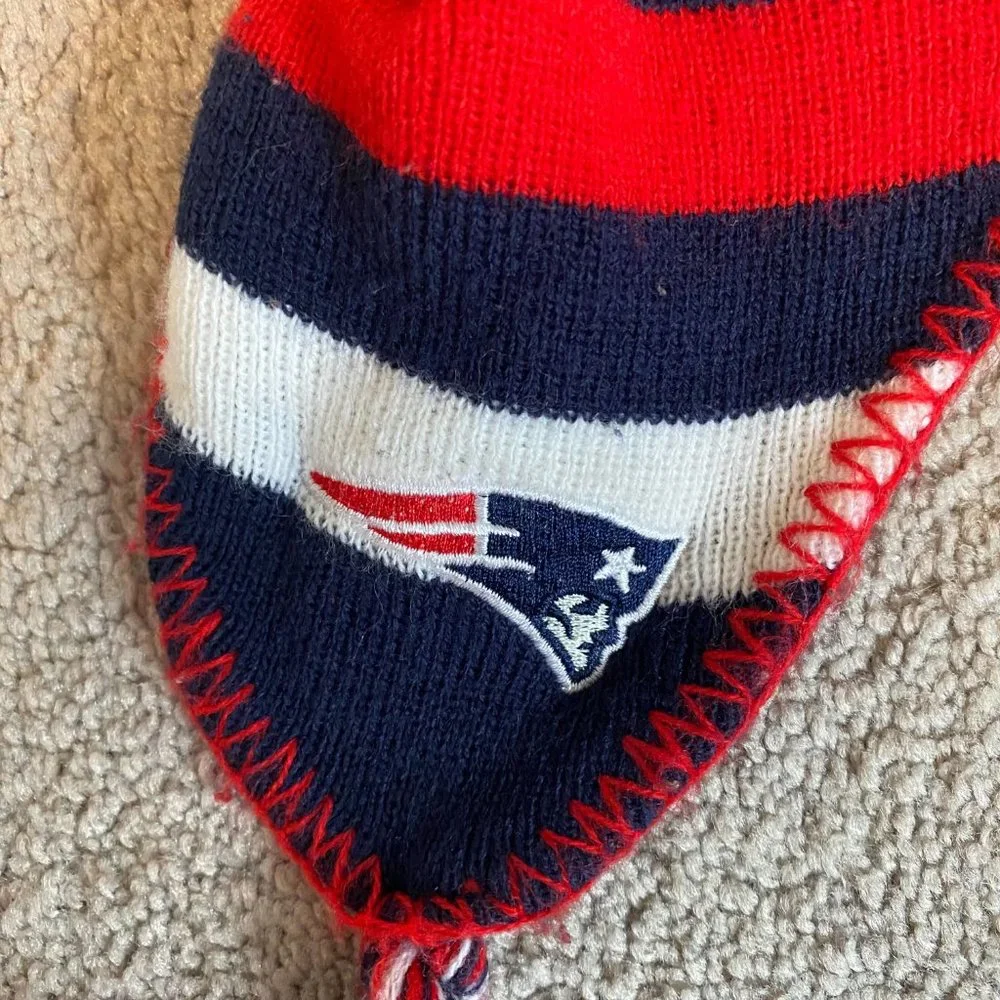 NFL Patriots Team Apparel Youth Knit Bean with‎ Pom Pom